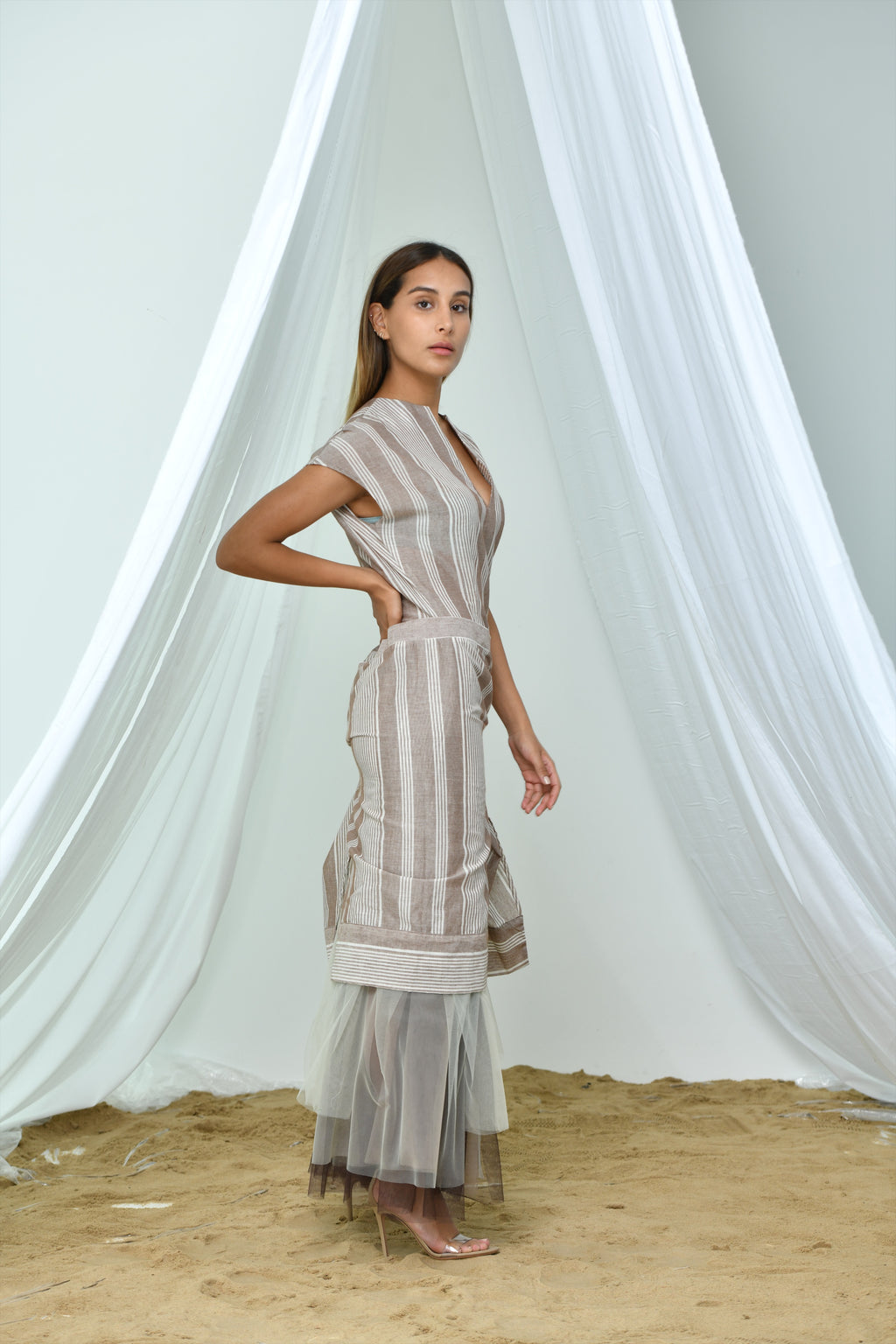 Mesh striped brown